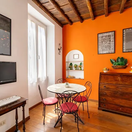 아파트 Domus Leopardo, Typical Trastevere Flat In Center