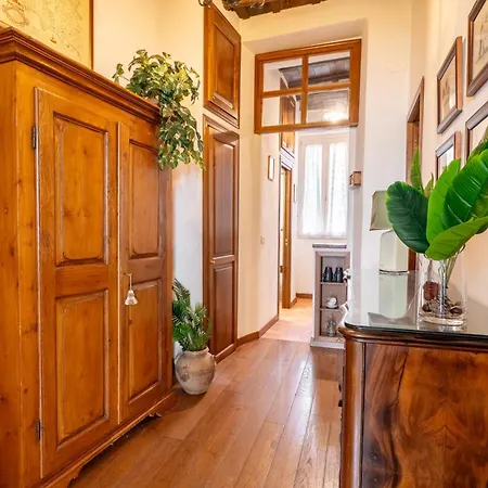 Domus Leopardo, Typical Trastevere Flat In Center アパート *
