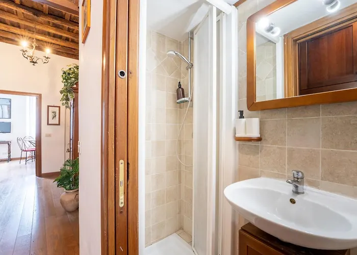 Daire Domus Leopardo, Typical Trastevere Flat In Center *