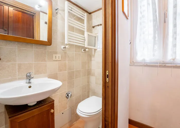 Domus Leopardo, Typical Trastevere Flat In Center Daire *